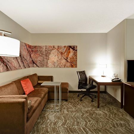Springhill Suites Louisville Airport Экстерьер фото