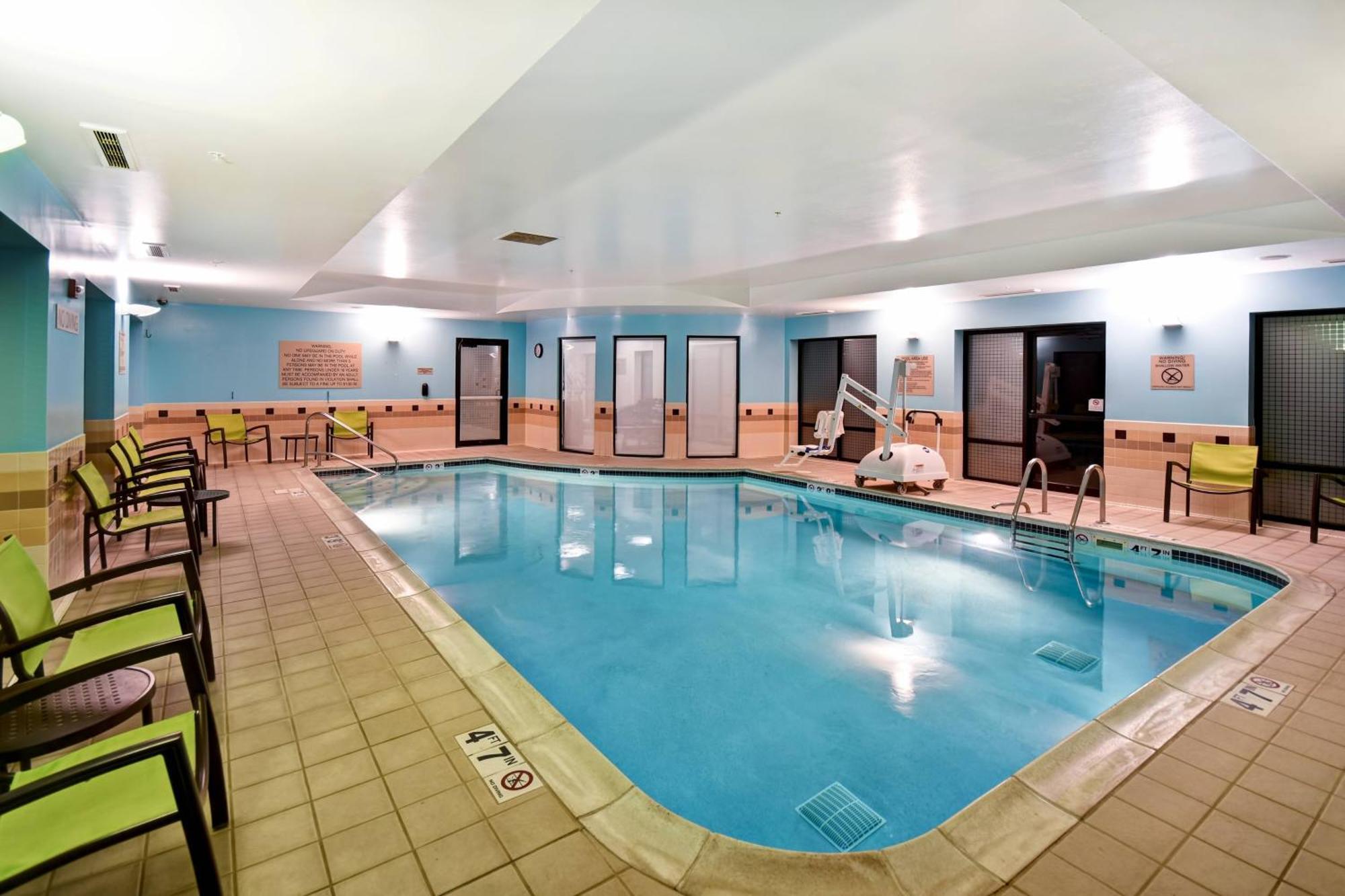 Springhill Suites Louisville Airport Экстерьер фото