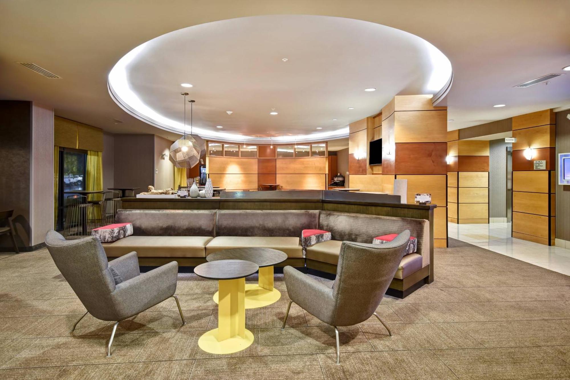 Springhill Suites Louisville Airport Экстерьер фото