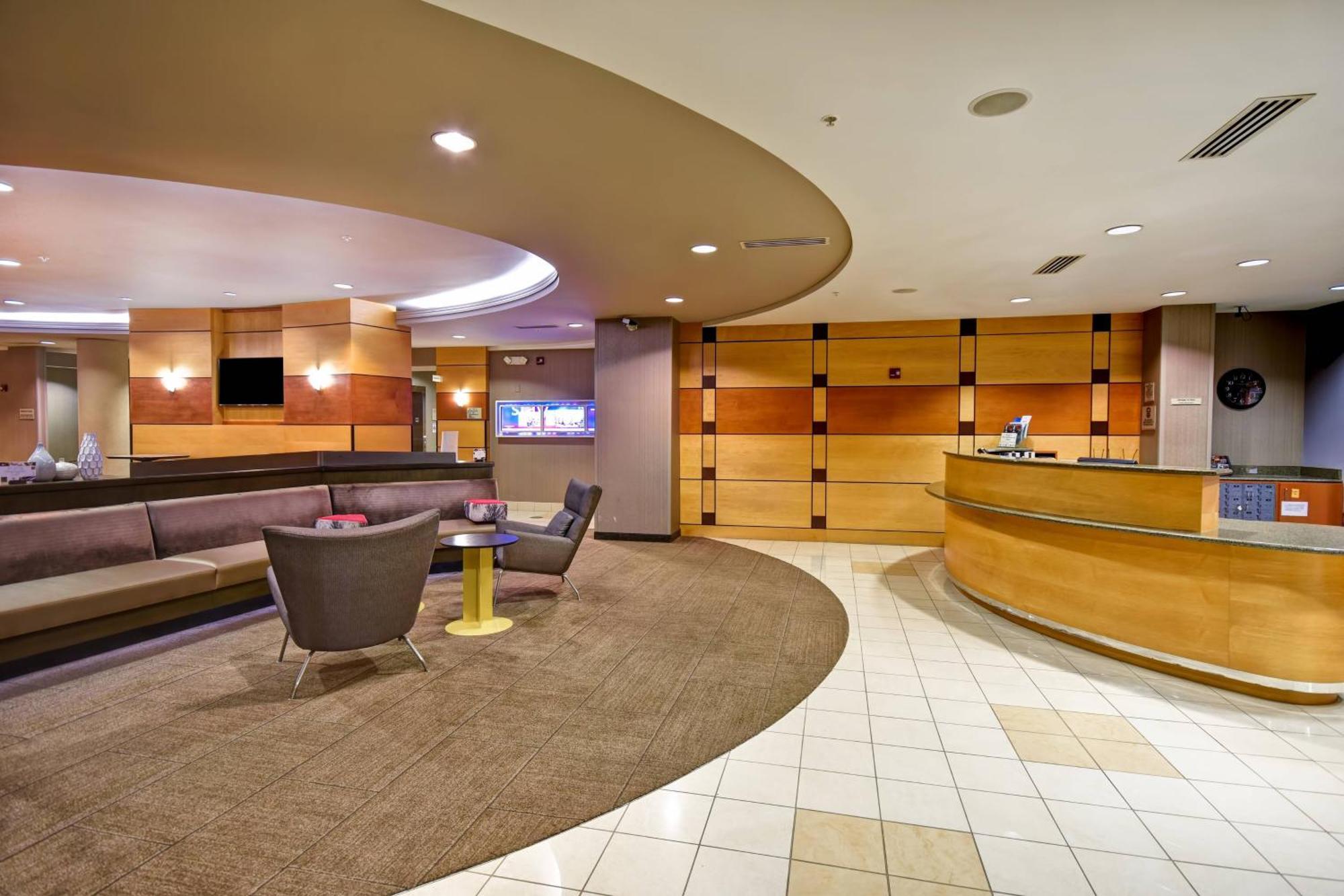Springhill Suites Louisville Airport Экстерьер фото